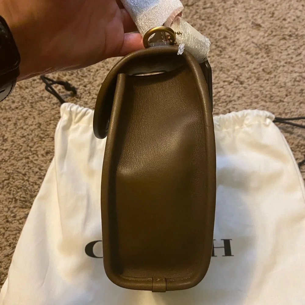 !!!SOLD!!! Coach 1941 Turnlock Curved Top Handle - Picture 6 of 9